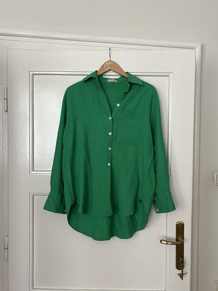 Літній зелений костюм, вільна сорочка та брюки палаццо
