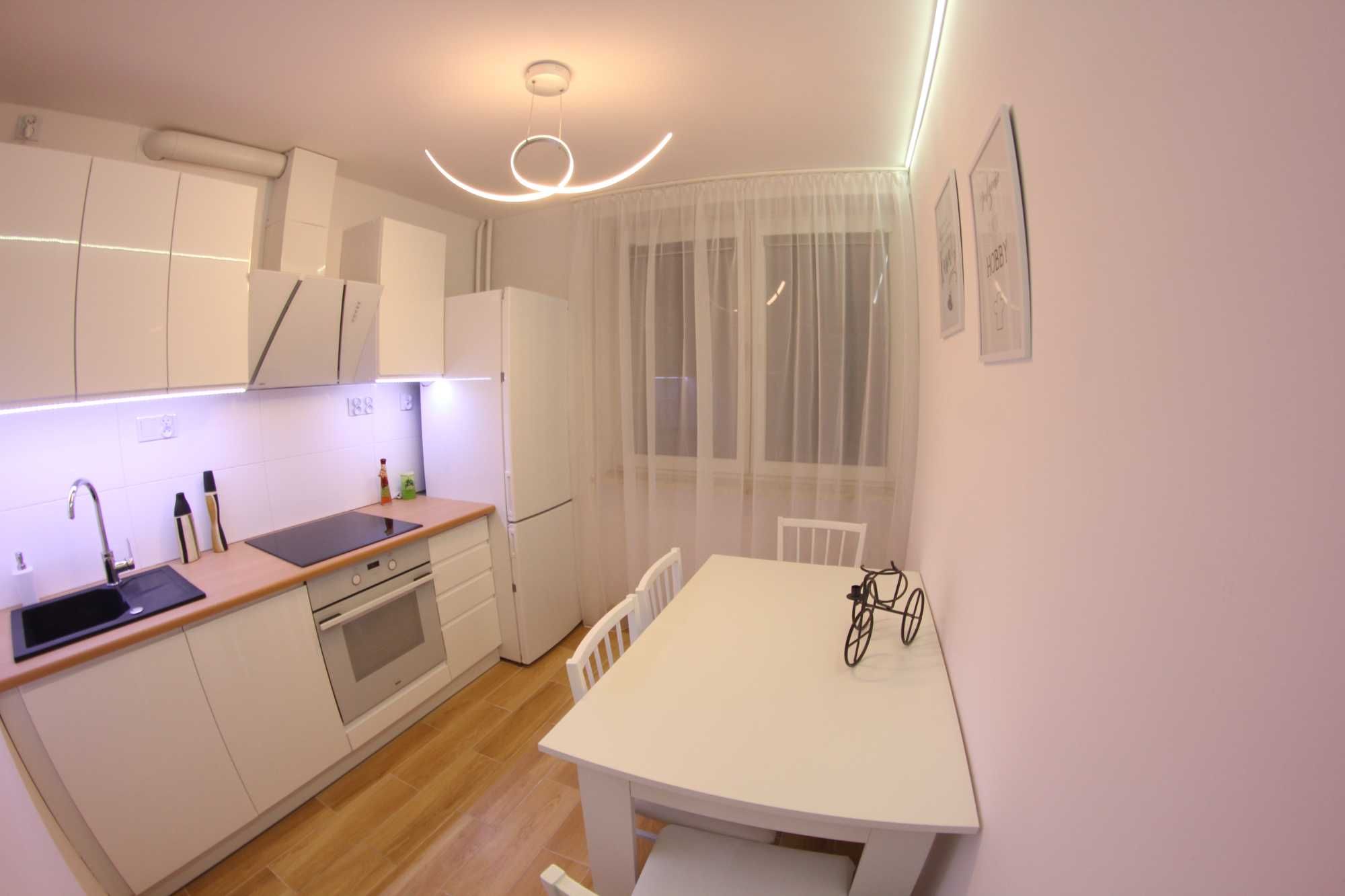 150m METRO Świętokrzyska, 3 ODDZIELNE POKOJE, 60m2, NOWOCZESNE, Próżna