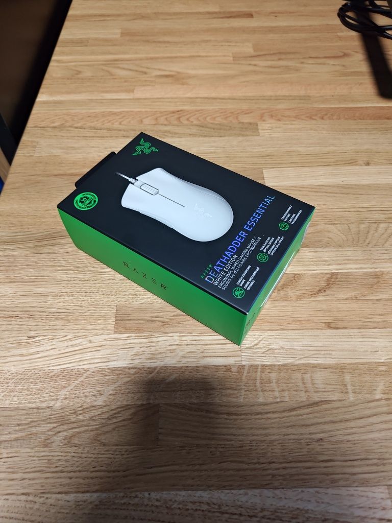 Mysz Gamingowa Razer Deathadder Essential biała nowa