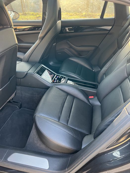 Porsche Panamera 4S