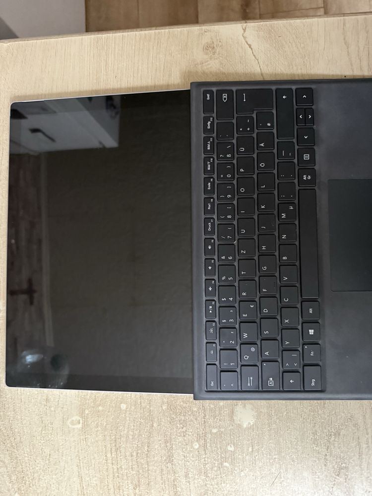 Microsoft Surface Pro 1796 - 256GB i5 7th Klawiatura
