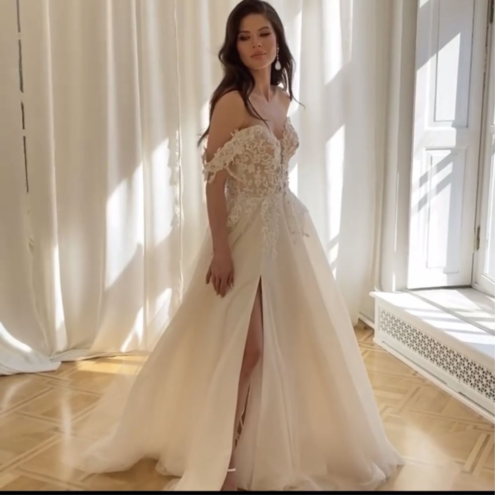 Шикарна весільна сукня Anna Sposa White Angel
