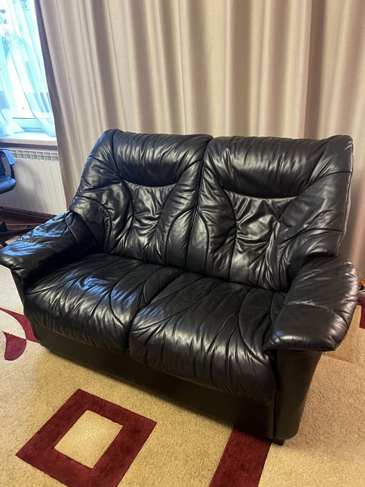 Диван Натуральна шкіра чорний
