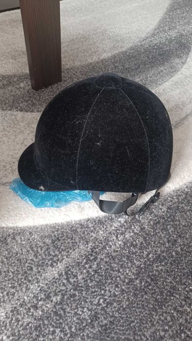 Kask do jazdy konnej ujeżdżenie
