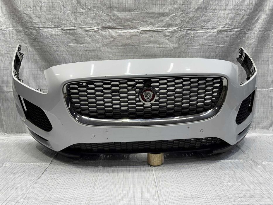 Jaguar E-pace X540 Передній бампер