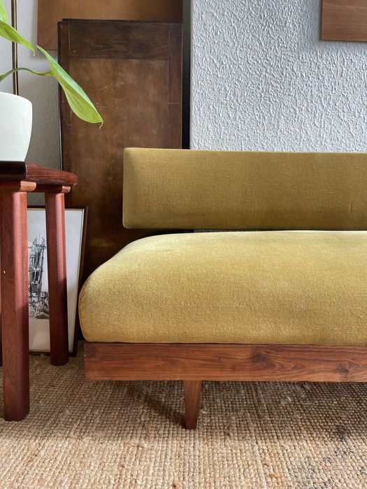 Sofá vintage nórdico