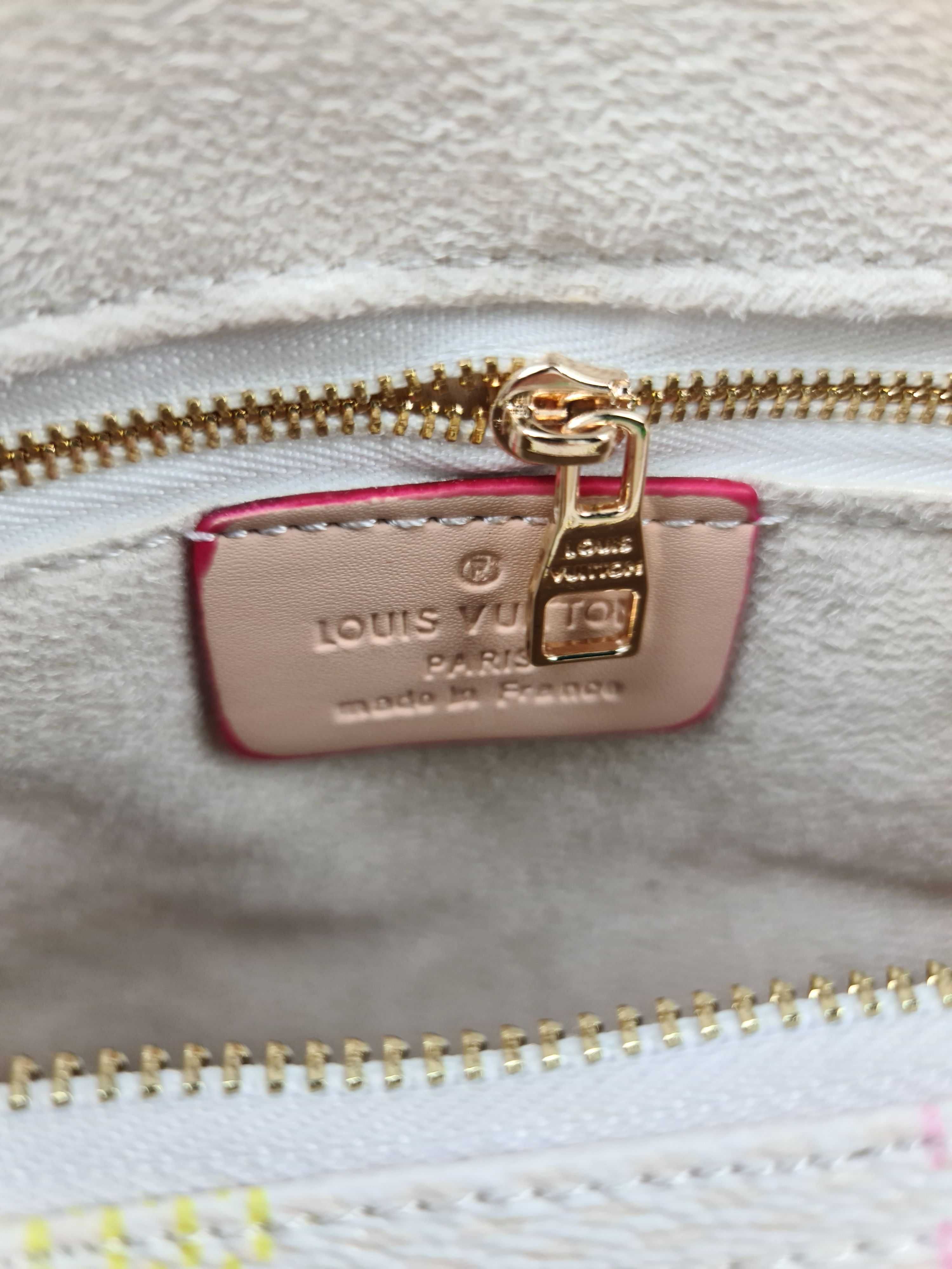 Torebka srednia Torba damska Louis Vuitton kratka jasna lv kuferek