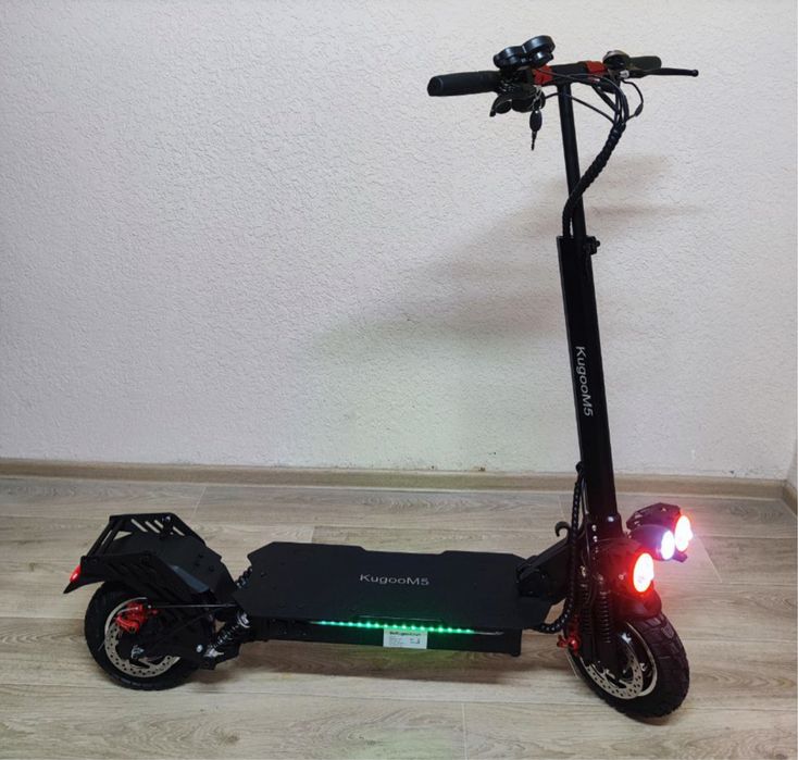 Електросамокат Kugoo M5 повний привід з сидінням
