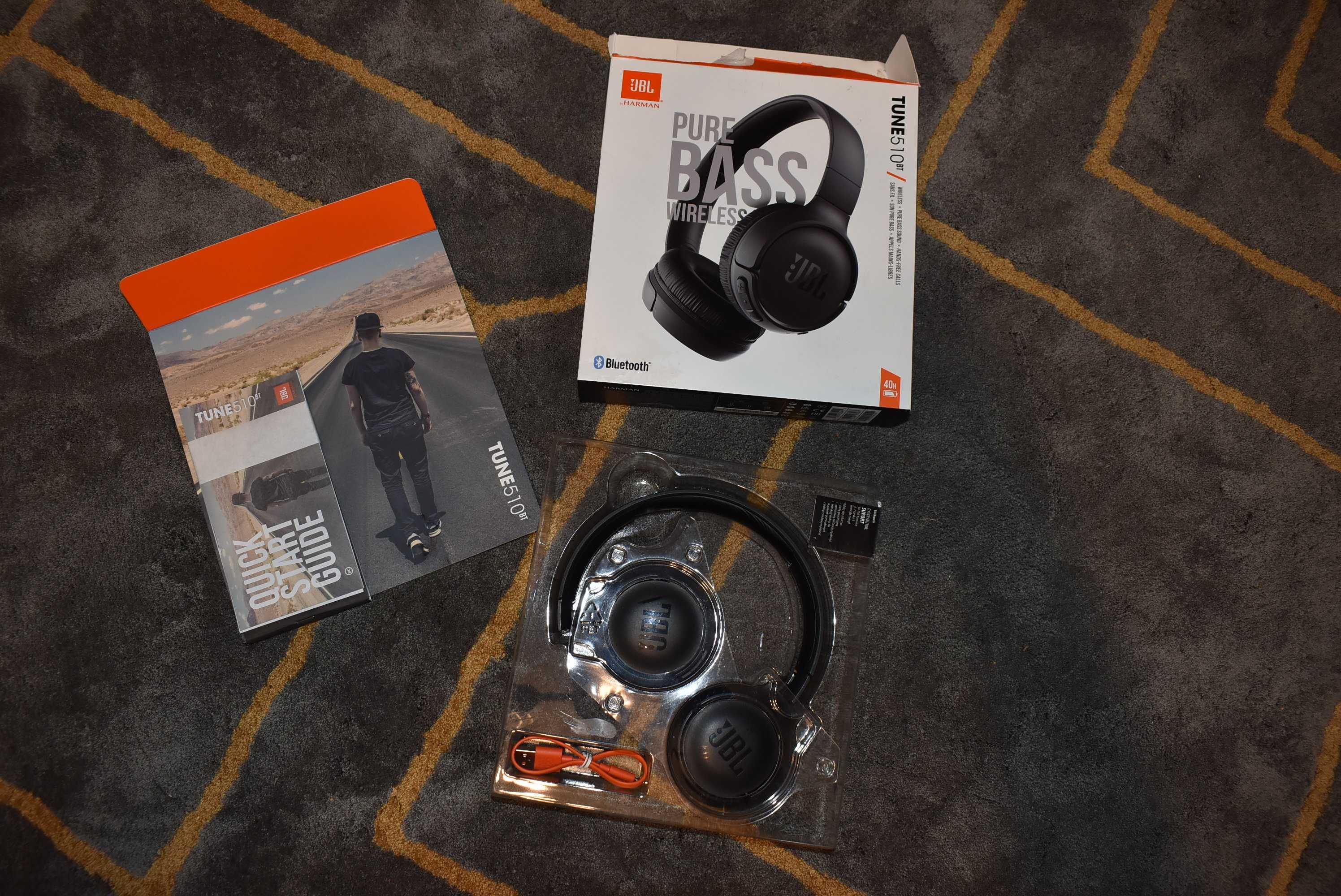 JBL TUNE 510BT stan bdb, możliwa wysyłka, oryginalne pudełko i kabel