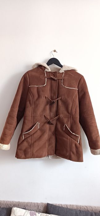 Brązowy kożuch damski