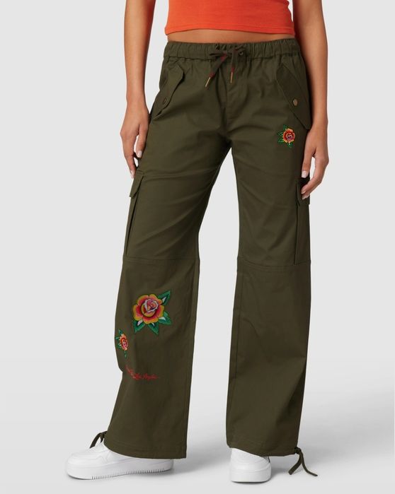 Spodnie z szerokimi nogawkami marki Ed Hardy Rozmiar S