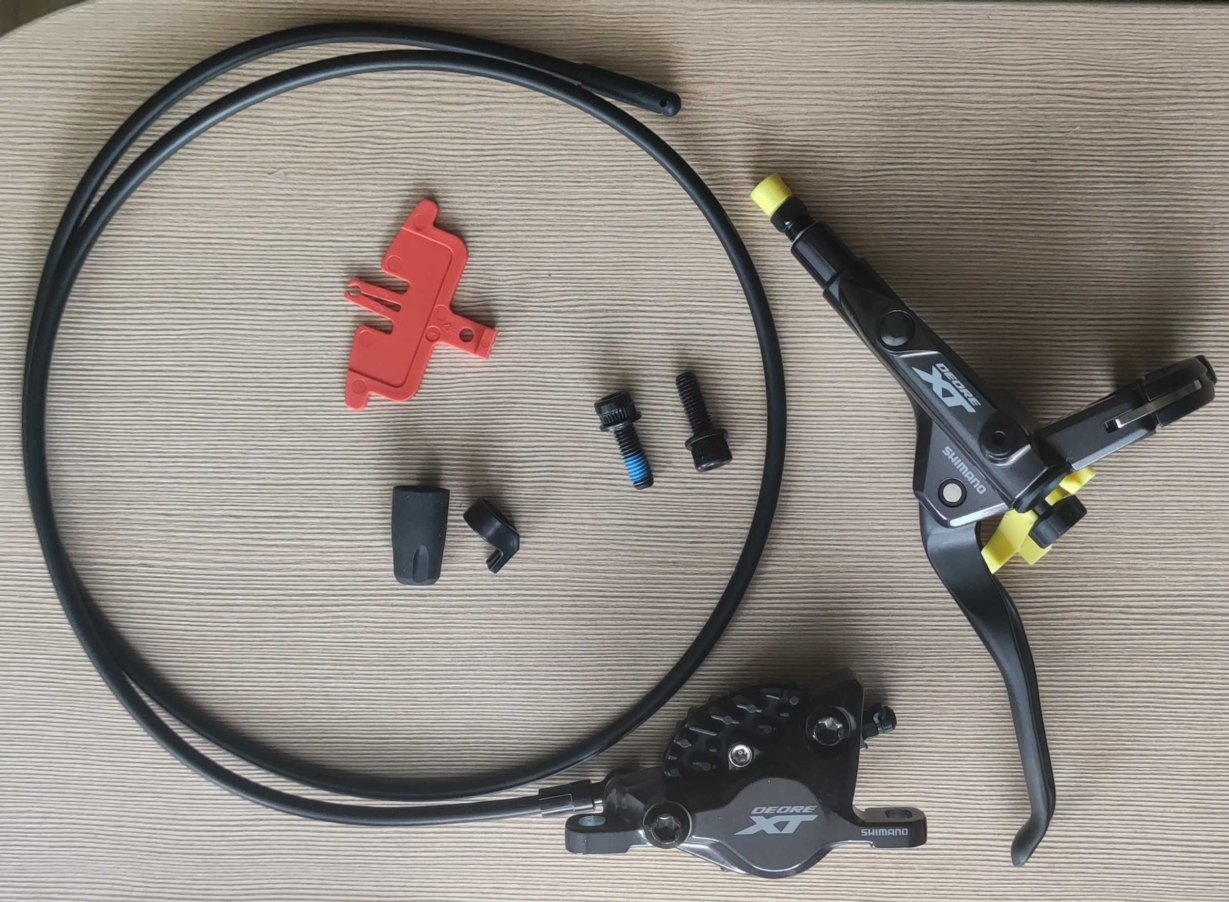 Hamulec Shimano BR-M8100 J03A BL-T8100 SM-BH90