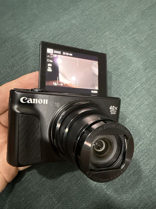 Camera Canon SX740HS