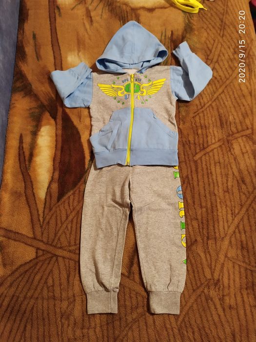 Спортивный костюмчик 86-92р.