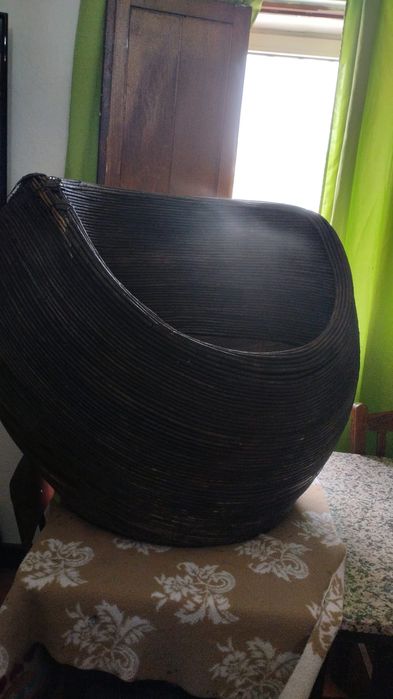 Cadeirão antigo grande