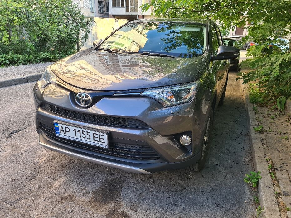 Продам Toyota RAV 4
