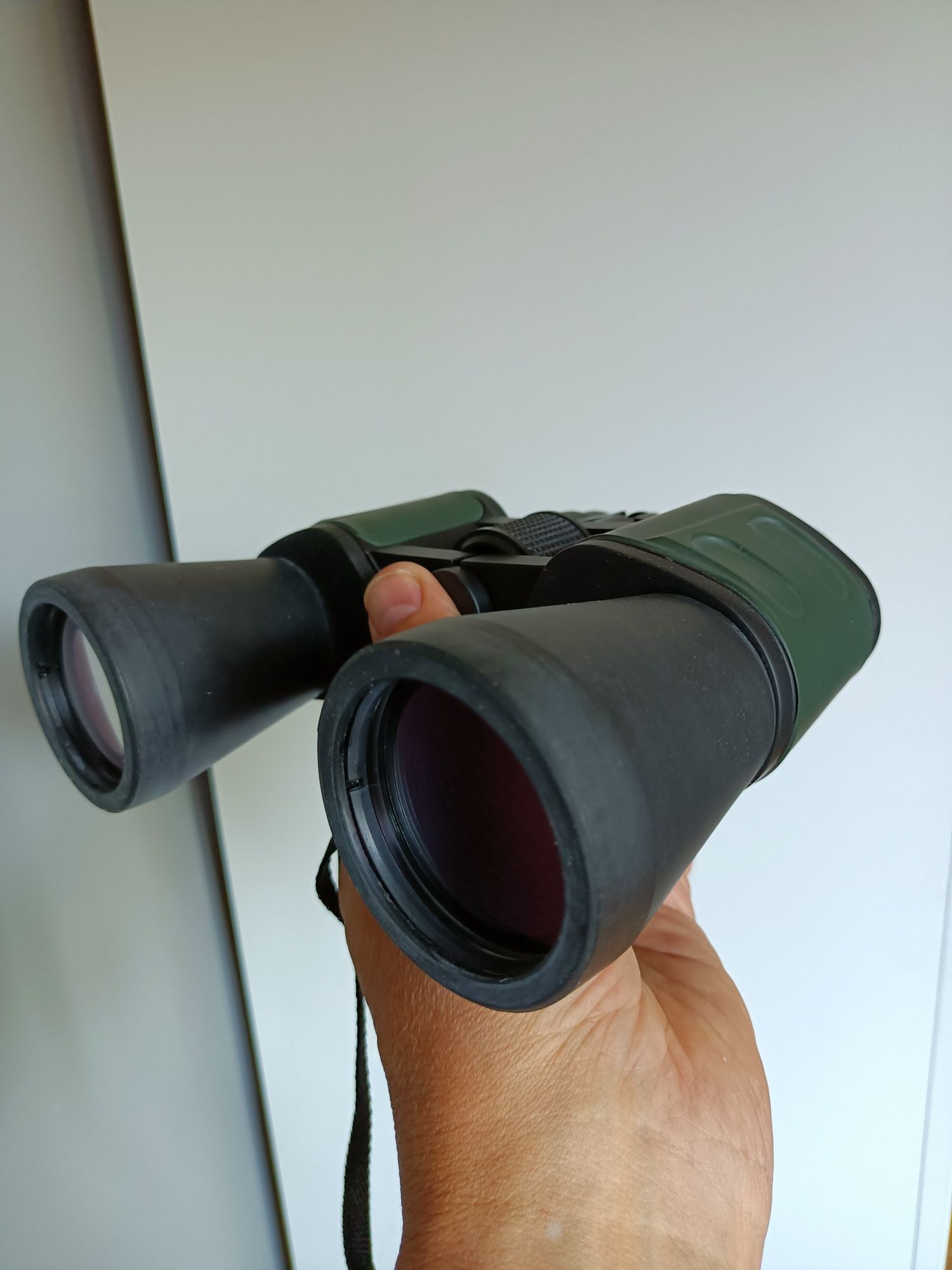 Lornetka zoom optics 8-24 50mm