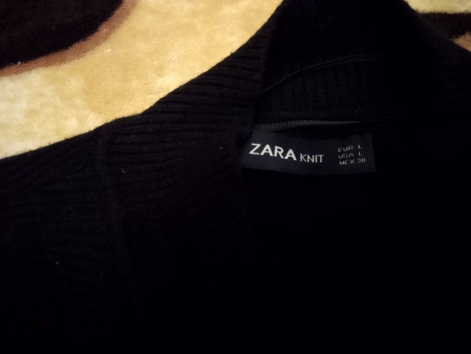 Женская Кофта Zara. Теплая кофта. Размер L.