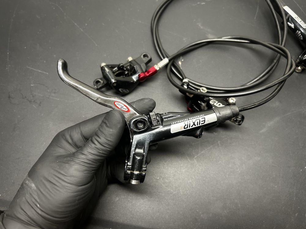 Hamulce tarczowe hydrauliczne Avid Elixir carbon zacisko przod tył