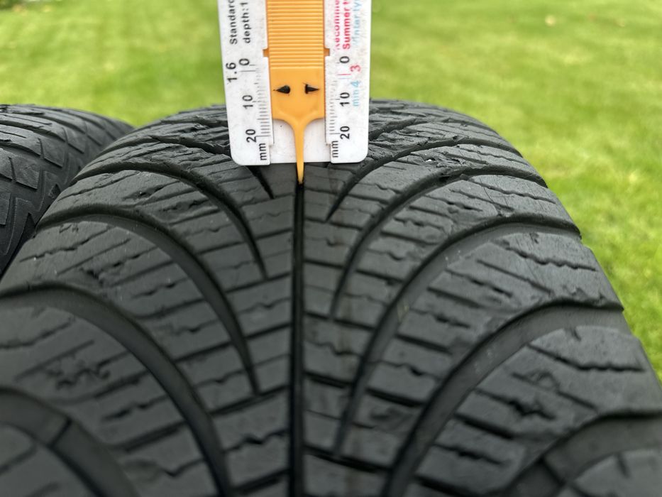 Зимова резина 195 65 R15 Goodyear