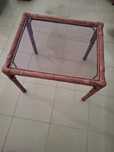 Mesa de centro retangular com vidro