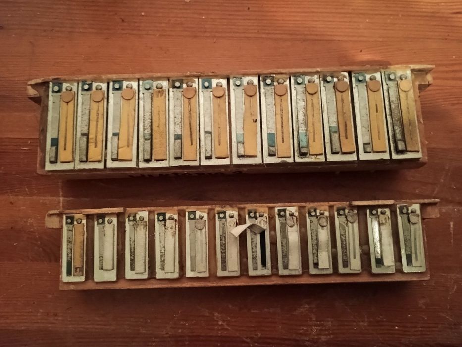 Akordeon Wiktoria ll 80bas Bułgarii głosy basowe