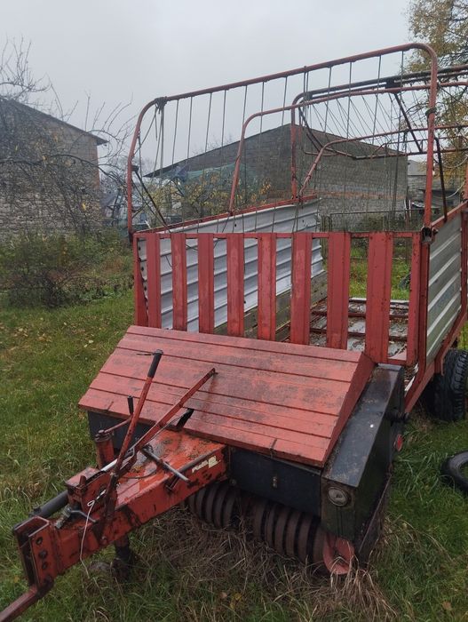 Przyczepa samozbierająca jugosłowiańska 1