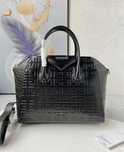 Torebka firmy Givenchy