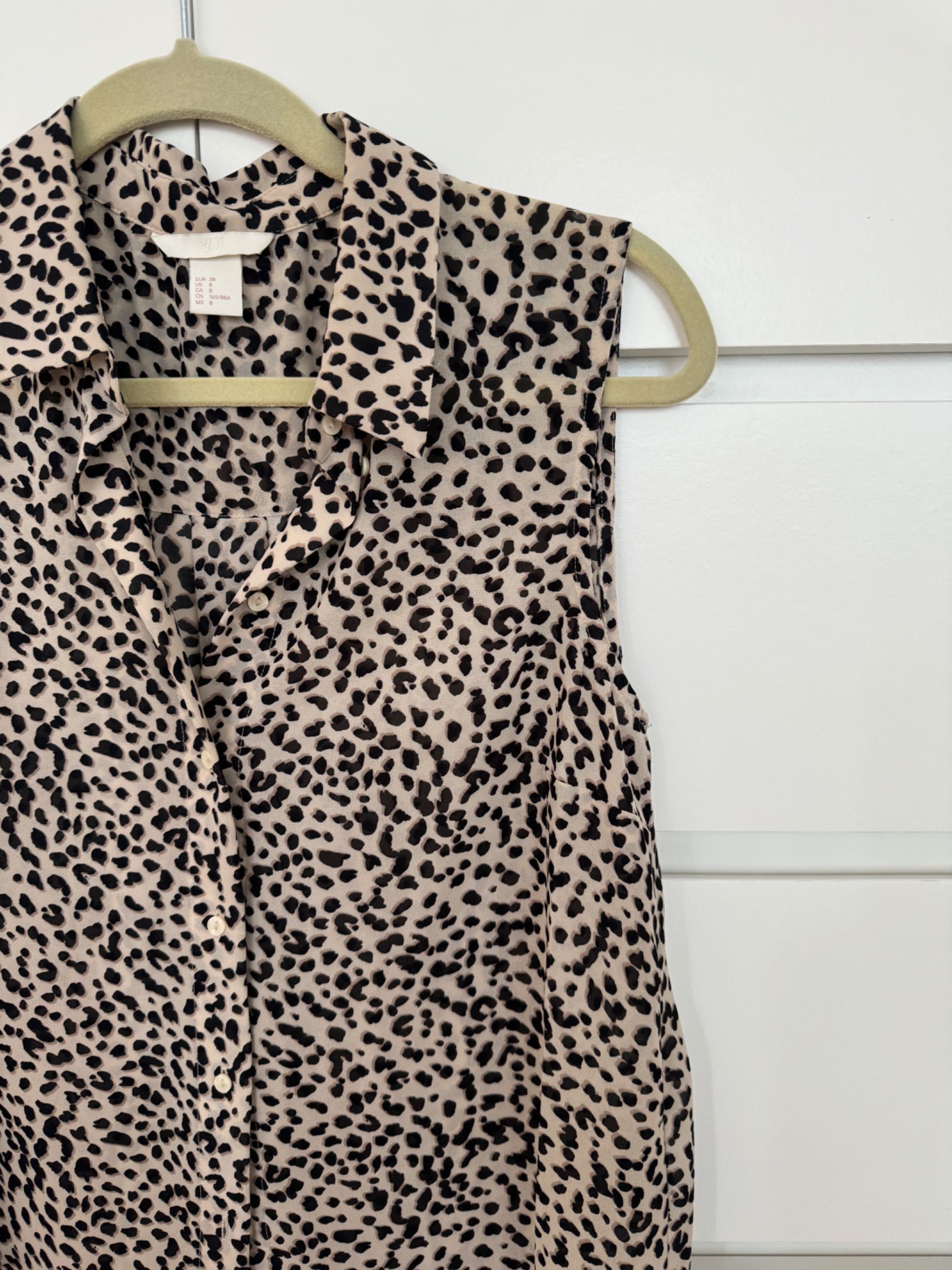 H&M Blusa leopardo