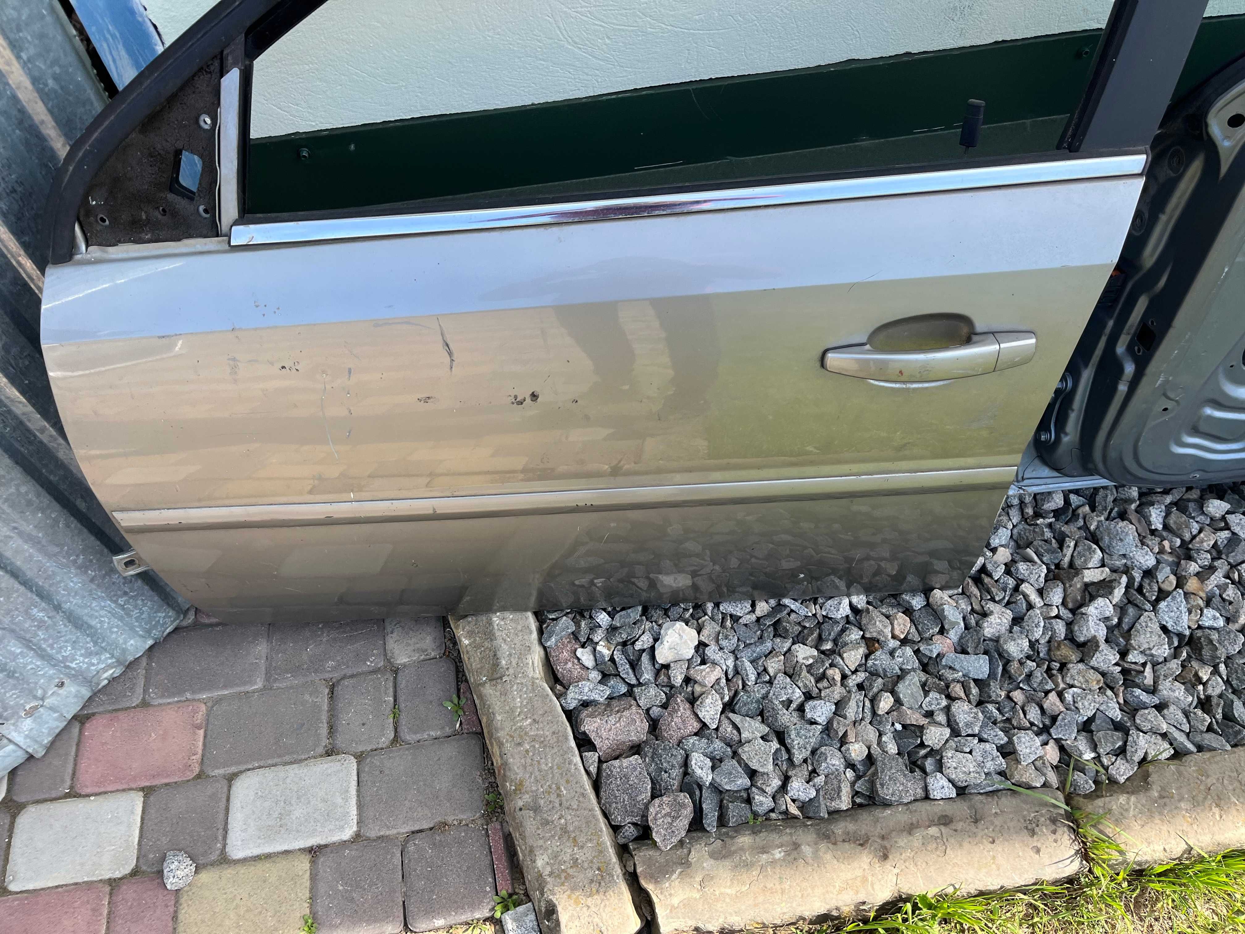 Дверь вектра ц передня ліва дверка opel vectra c signum левая передняя