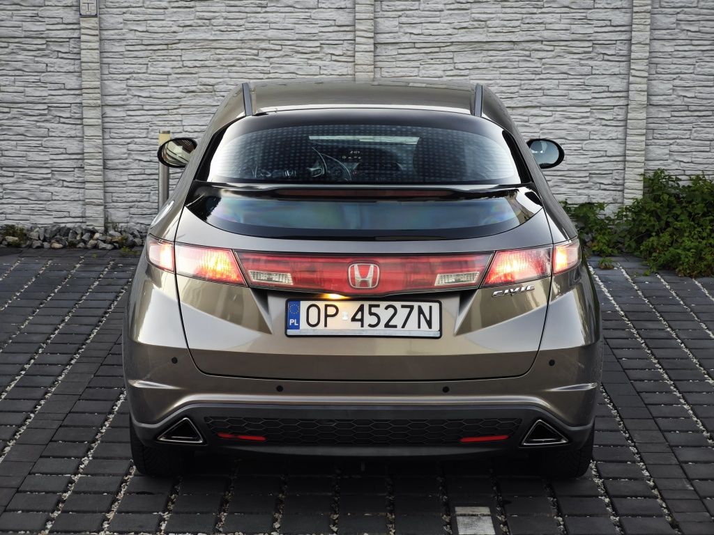 Honda Civic UFO 1.8 benz, polski salon