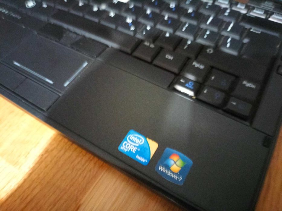 Laptop Dell Latitude E4310 stan jak na zdjęciach przywieziony z niemie