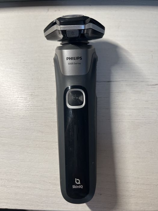 Продам бритву Philips