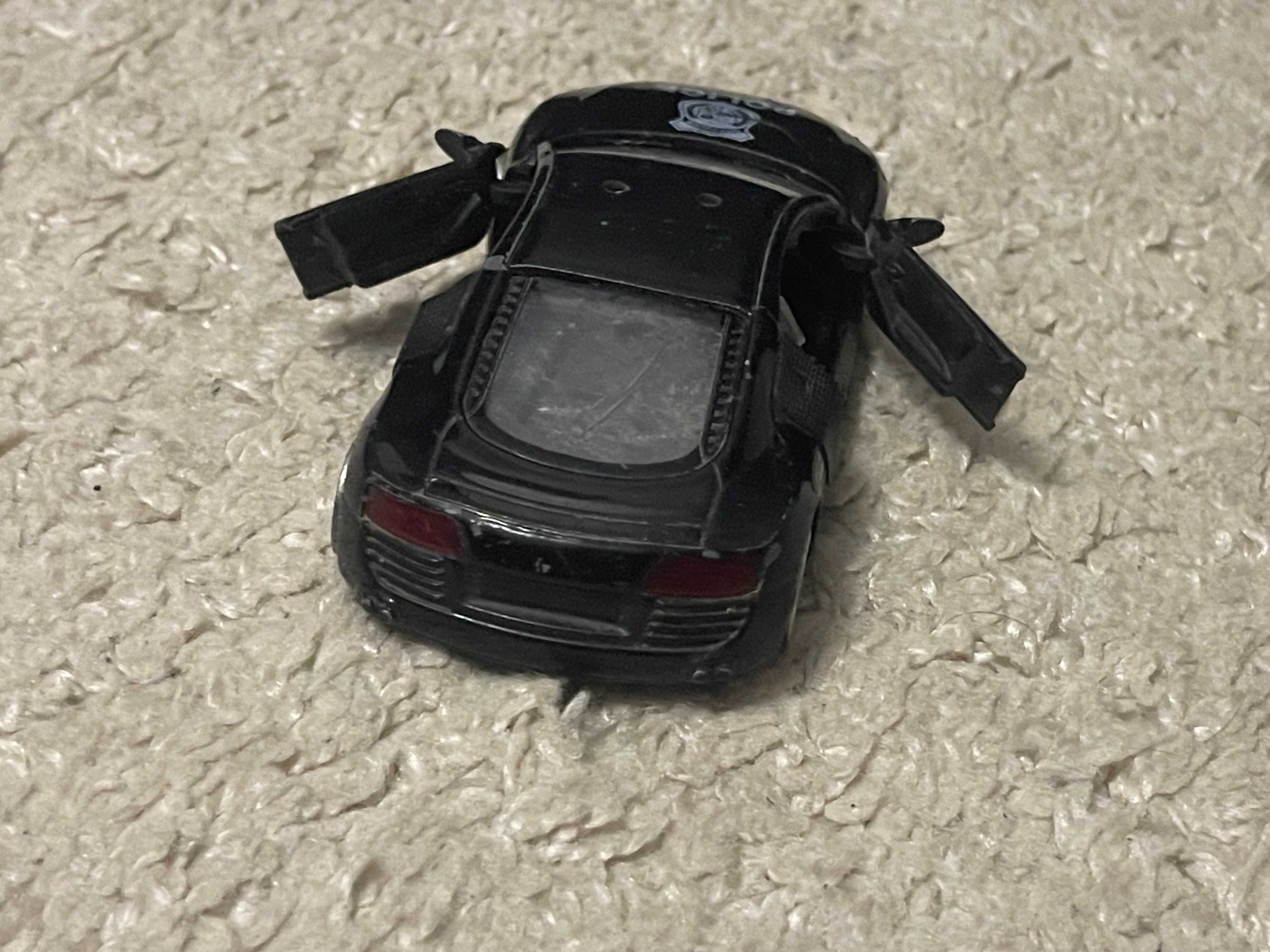 Модель машины Audi R8 police