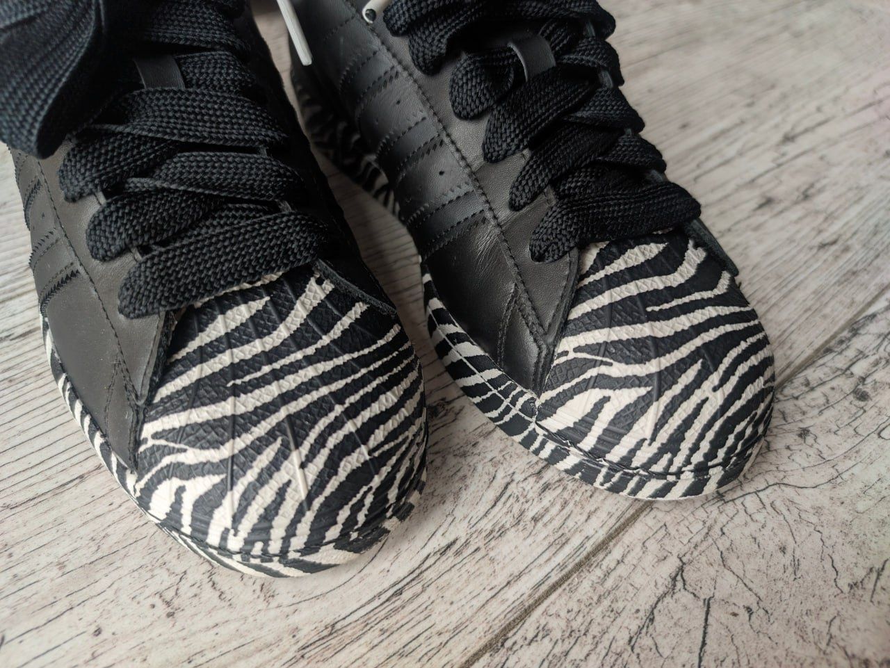 Кросівки Adidas Superstar W Core Black Zebra Print Fv3448