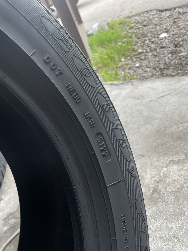 225/55 R17 Goodyear :)