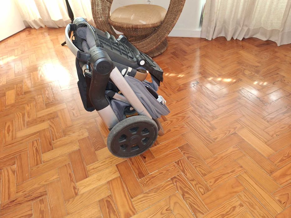 Carrinho Joolz Hub + Ovo Joolz Besafe com adaptador + "skate"