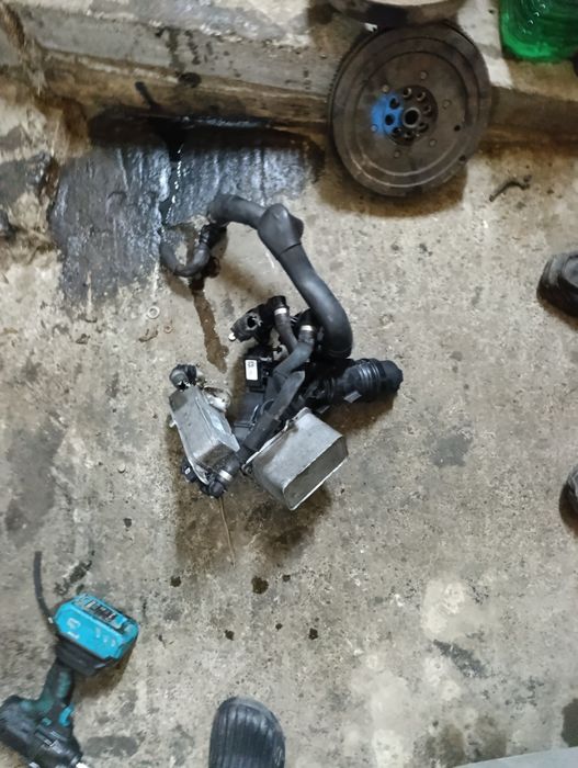 Корпус масляного фільтра BMW G30 B57