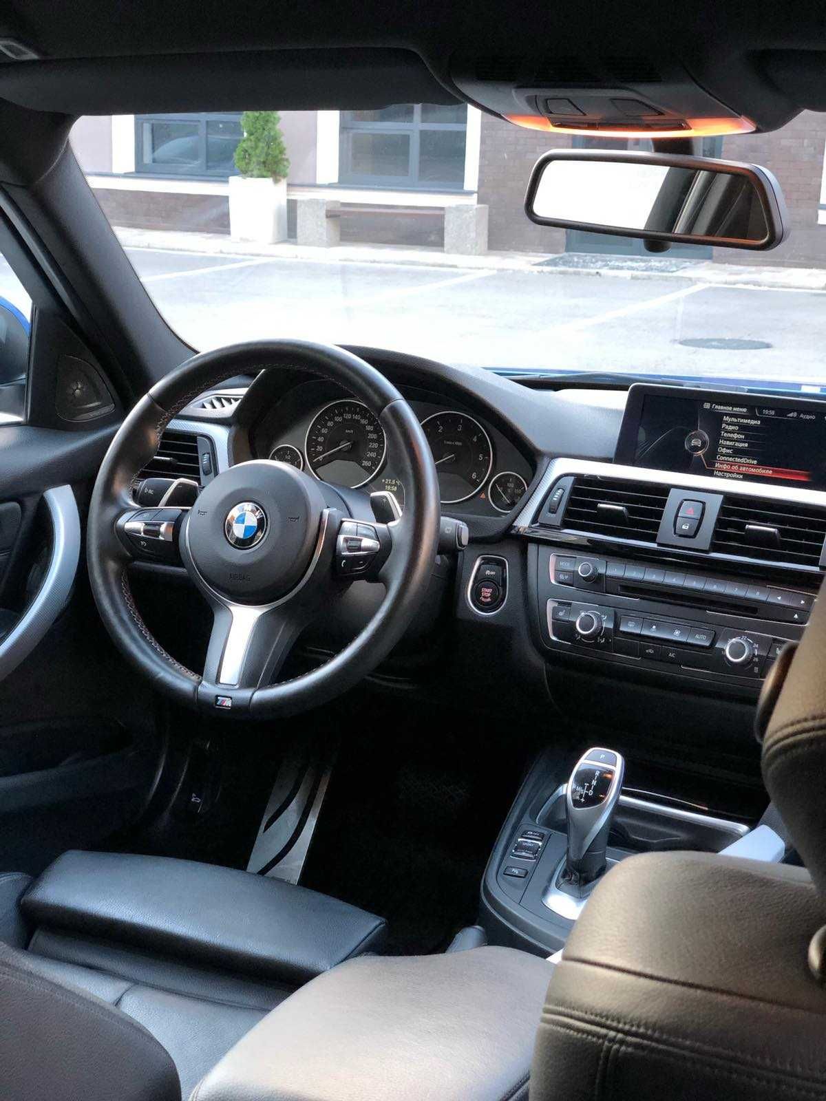 автомобіль bmw 320d в гарному стані