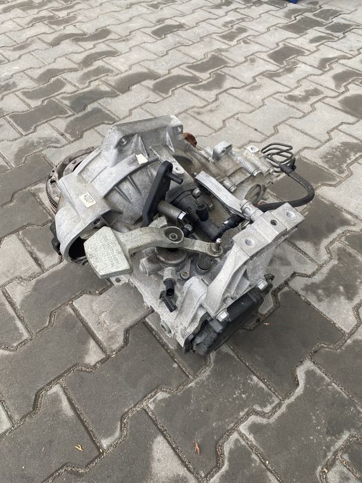 Коробка передач КПП Volkswagen Caddy 1.6 2.0 TDi Кади розборка