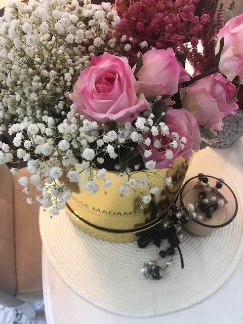 Pudełko Miuccia PRADA na kwiaty  akcesoria Glamour  Ślub piękne Okazja