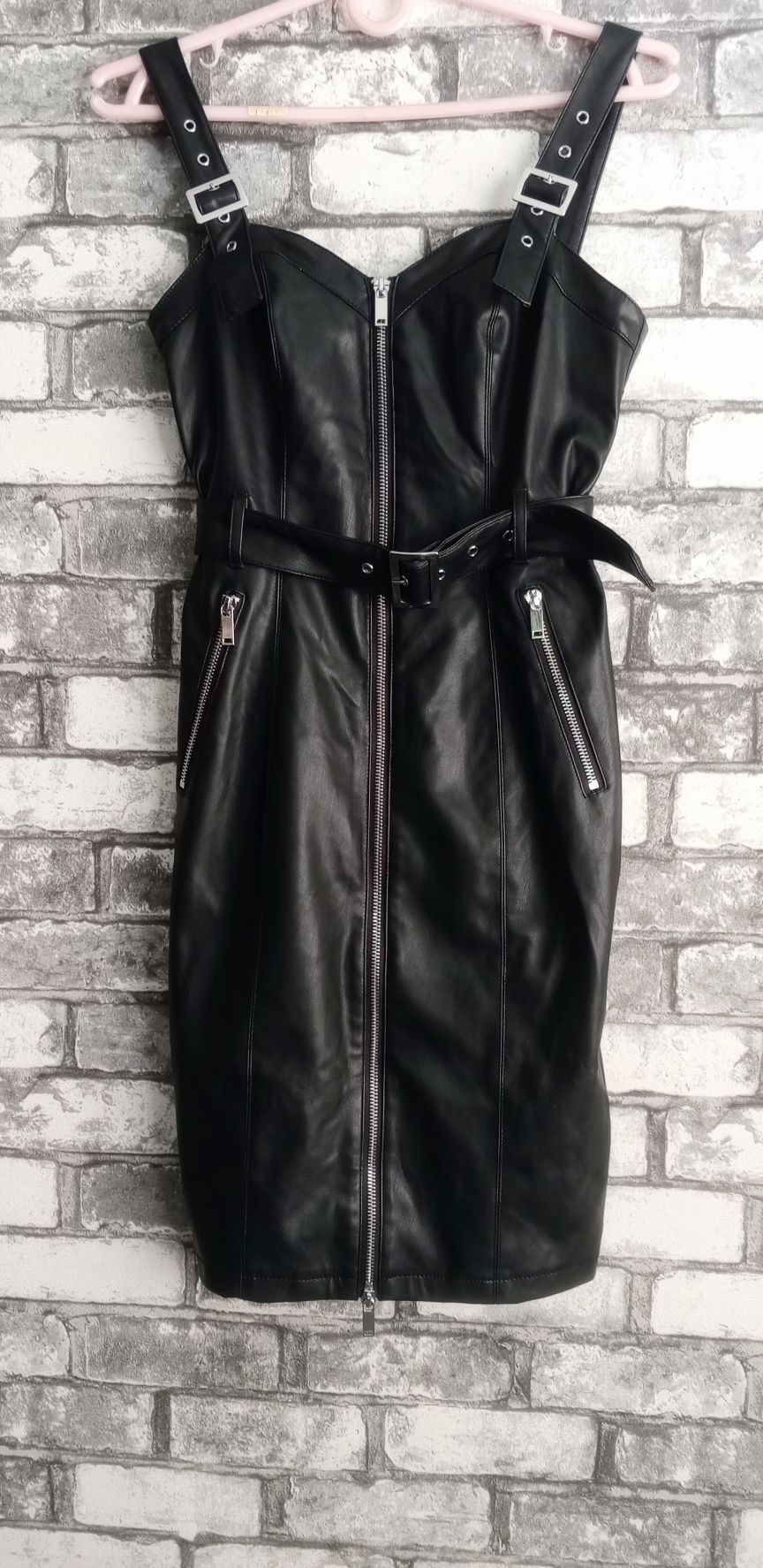 Кожаное платье Mohito collection р.34