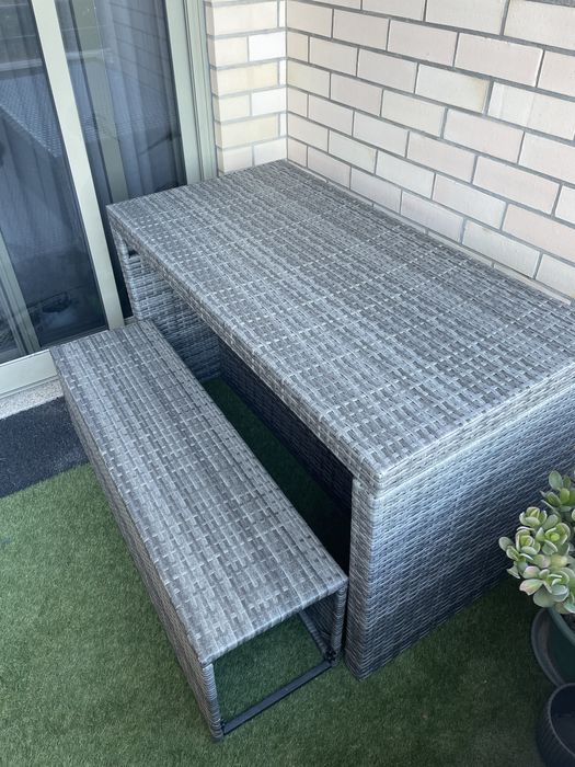 Vendo sofa/mesa de jardim