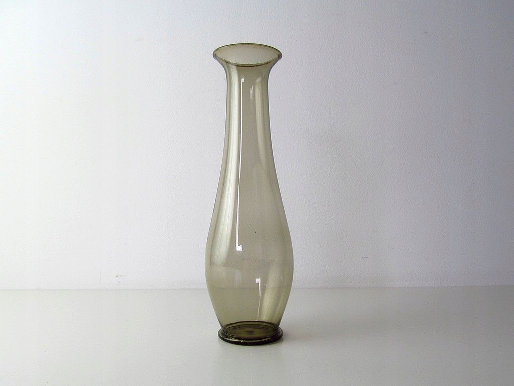 design lata 50 dymiony deslikatny szklany wazon