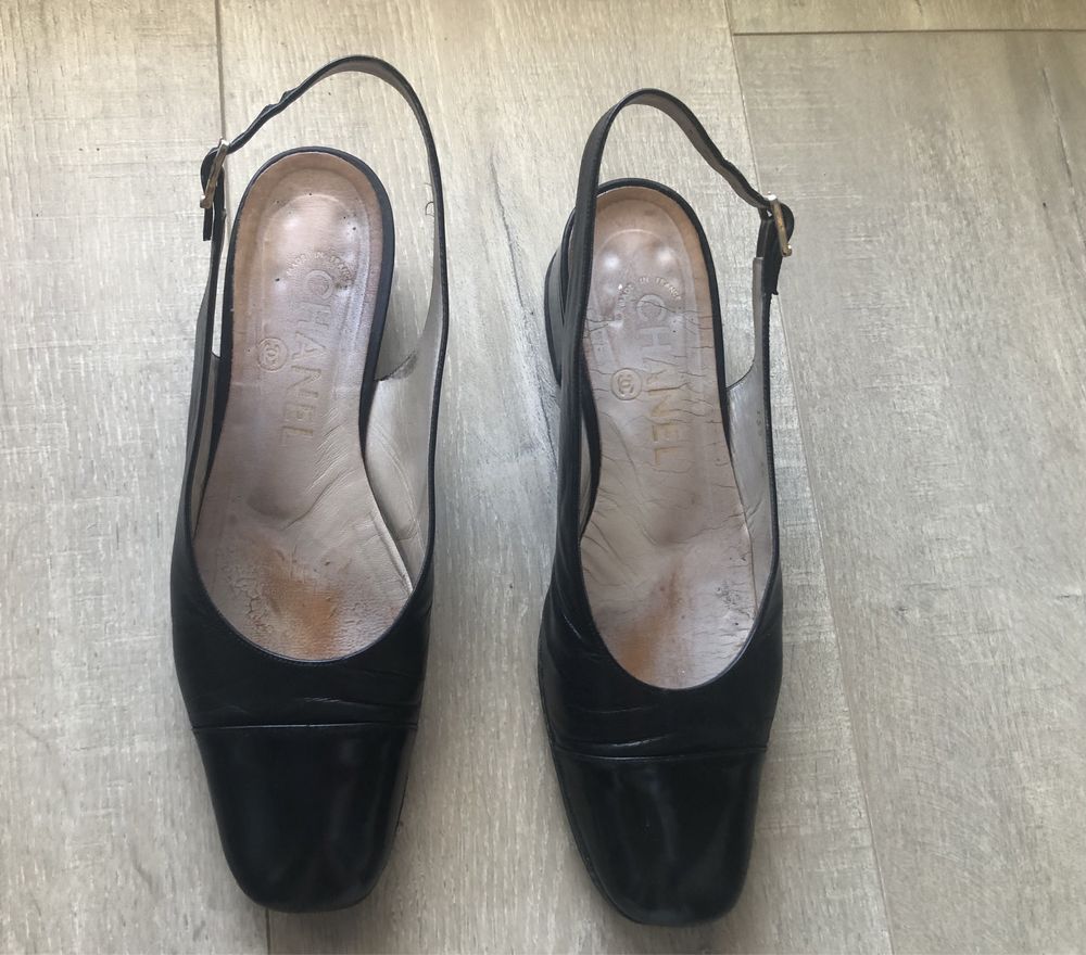Sapatos slingback Chanel vintage