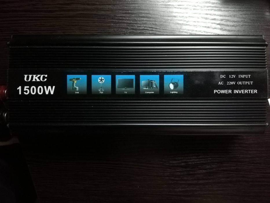 Інвертор перетворювач напруги UKC 12-220V 1500W автомобільний Power In