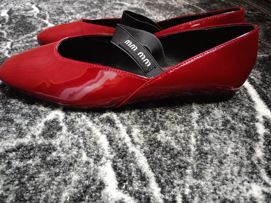 Балетки лакові 40р