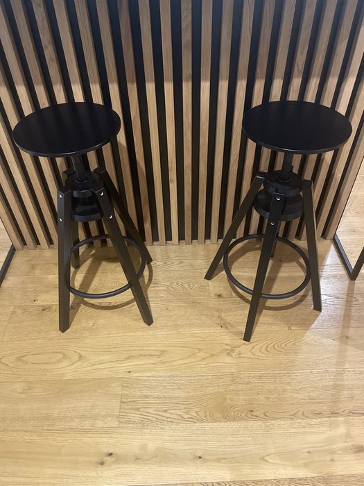 Krzesla barowe wyspowe Dalfred IKea