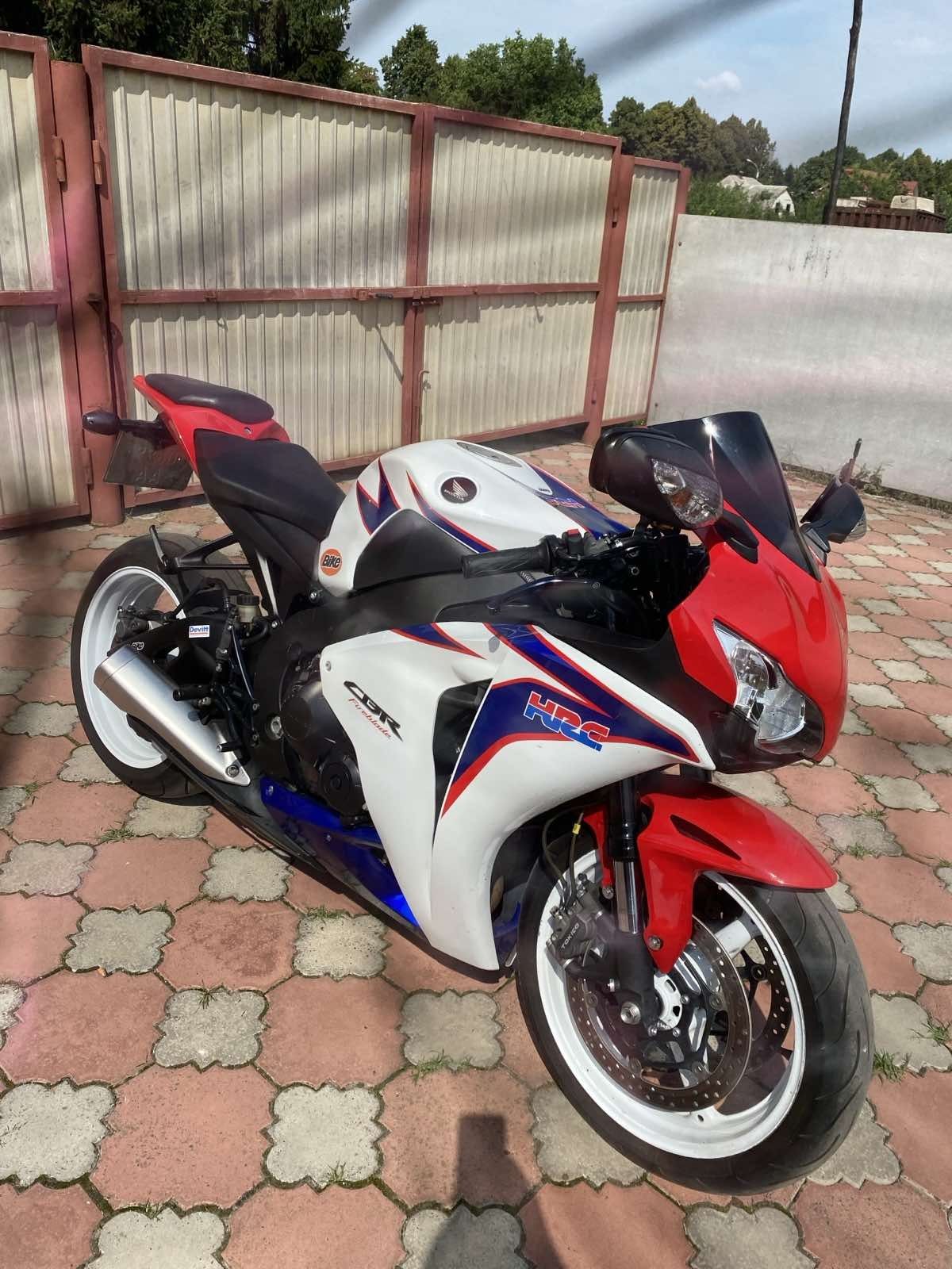 Продам honda CBR 1000