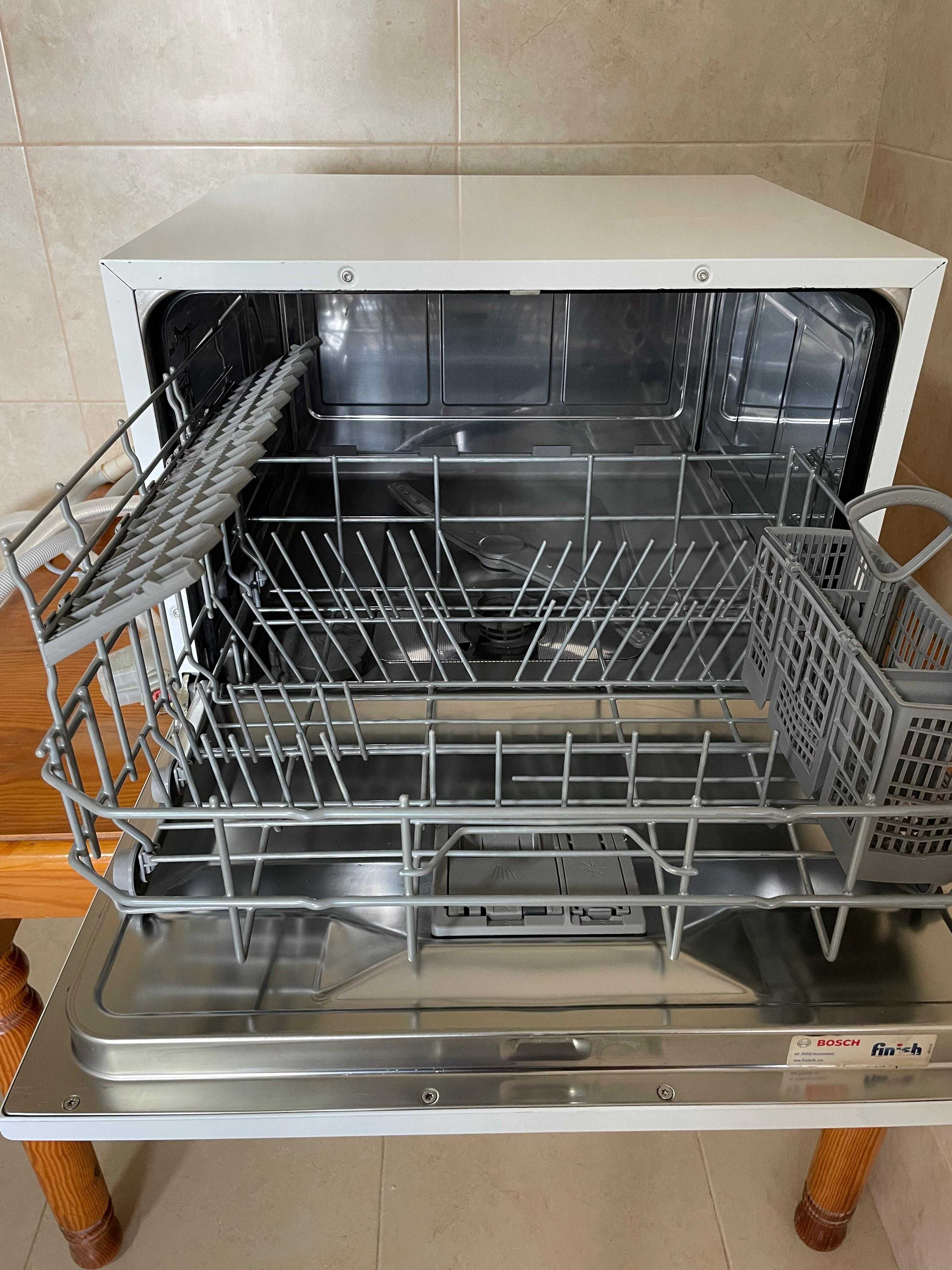 Máquina de Lavar Loiça Bosch - SKS62E32EU Silence Plus